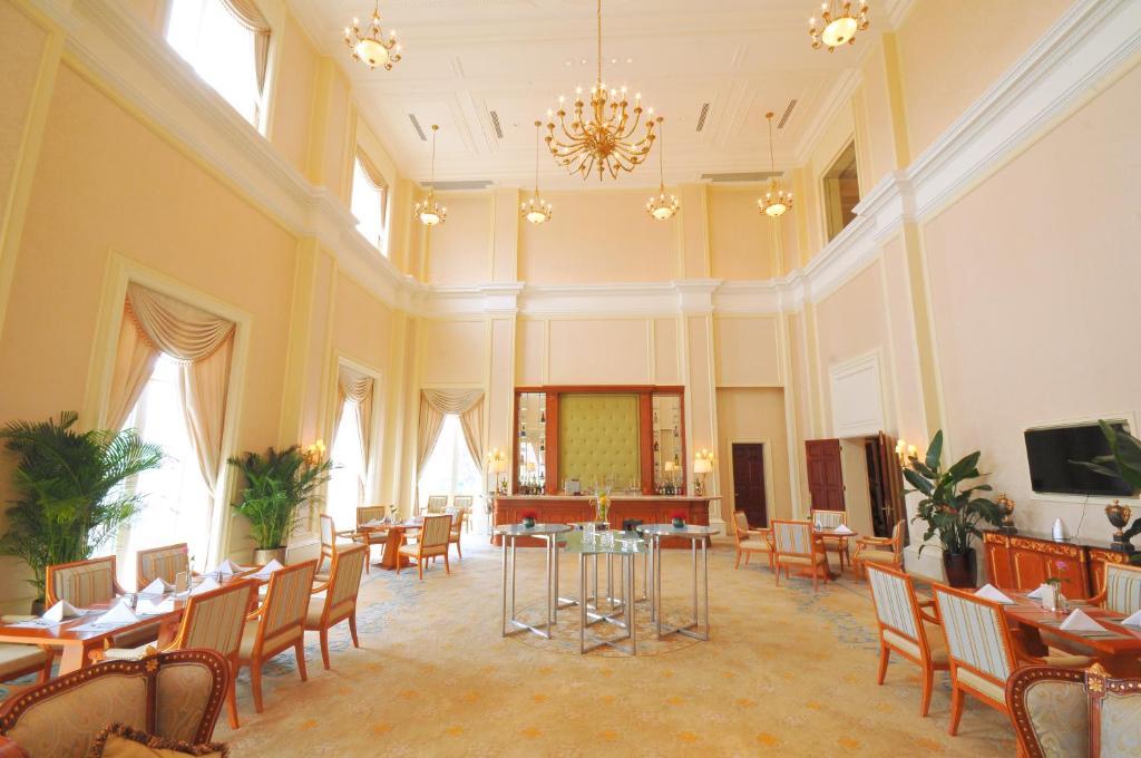 Greentown Shanghai Rose Garden Resort Exterior photo